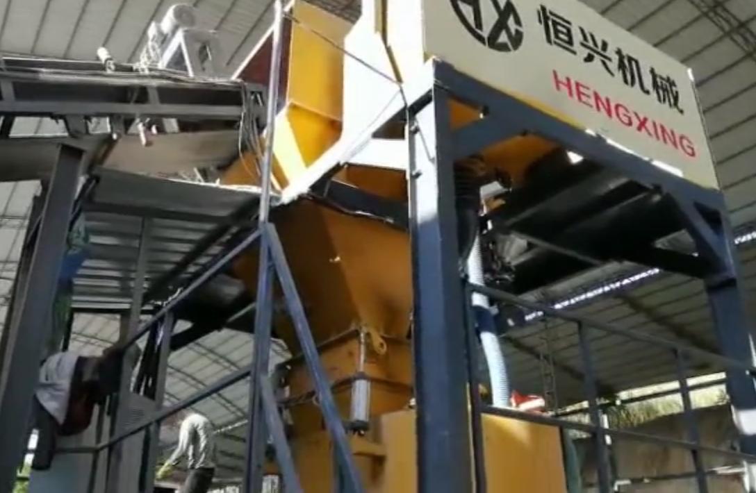 免蒸加氣塊(kuai)設備 免蒸加(jiā)氣磚生産線(xian)現場視頻